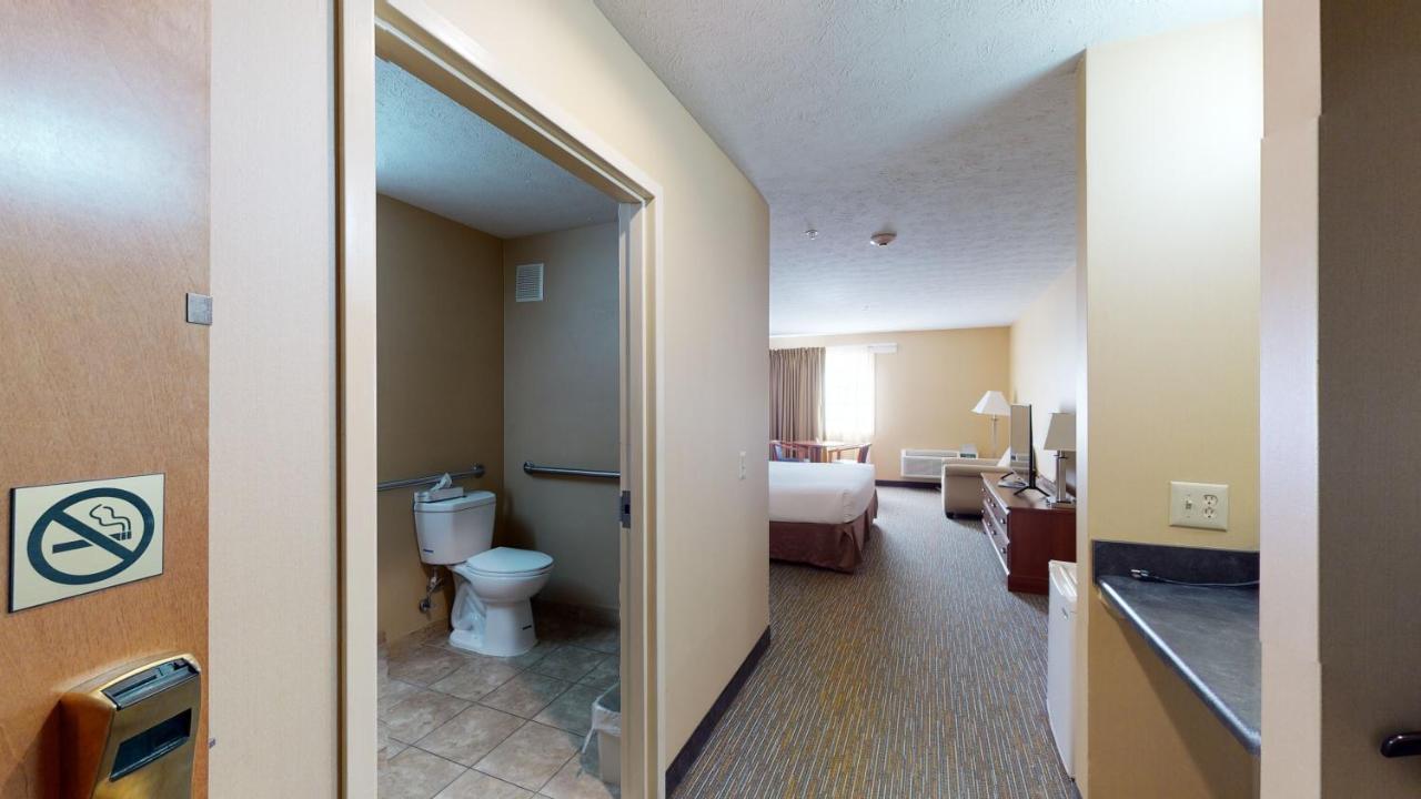 รามาดา บาย วินด์แฮม สตราสเบิร์ก Hotel สตราสบวร์ก ภายนอก รูปภาพ